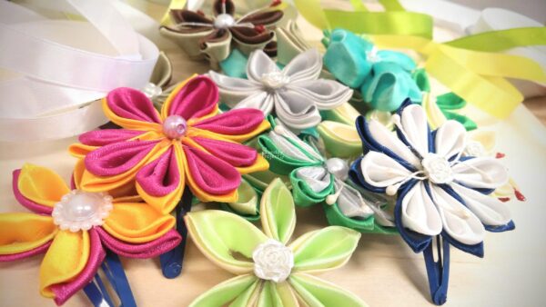 biżuteria kanzashi Biżuteria kanzashi - zdjęcie do pobrania