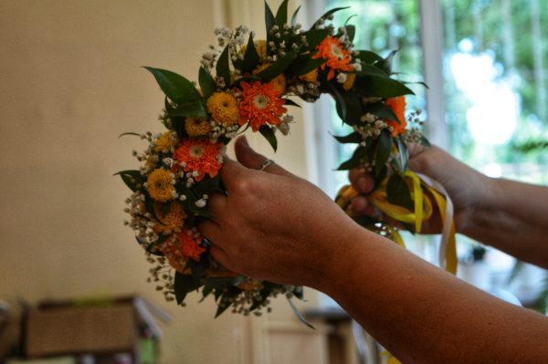 wianek z żywych kwiatów wianek żywy