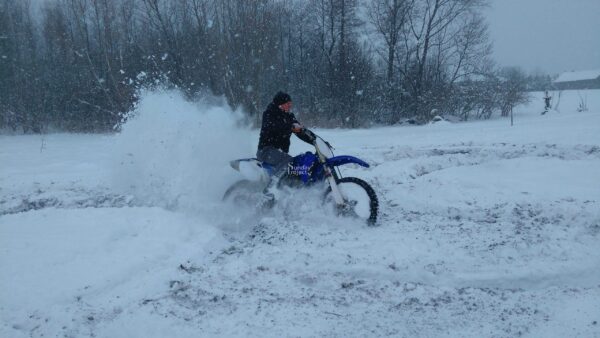 drifty na śniegu cross drift na śniegu