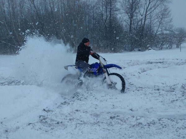 drifty na śniegu cross drift na śniegu