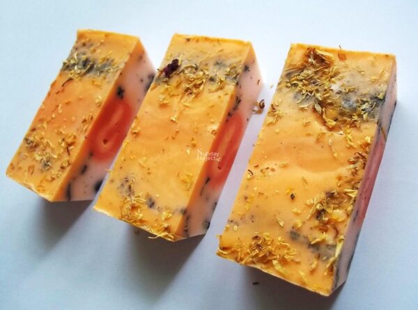 mydło ozdobne hand made, mydełka Ozdobne pomarańczowe mydło glicerynowe hand made - zdjęcie do pobrania