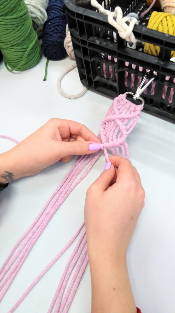 zaplatanie makramy (10) Zaplatanie makramy, ozdoba ze sznurka, sploty