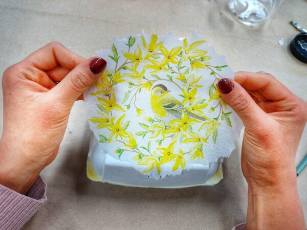 dekoracja wielkanoc decoupage dekoracja wytłaczanek