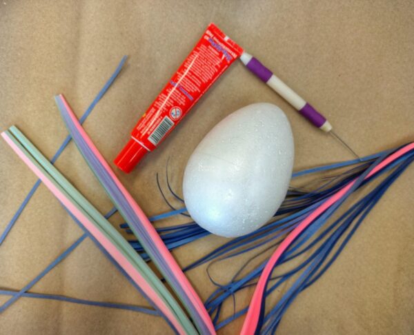 jajko Wielkanocne styropianowe quilling Jajko Wielkanocne styropianowe quilling - zdjęcie do pobrania